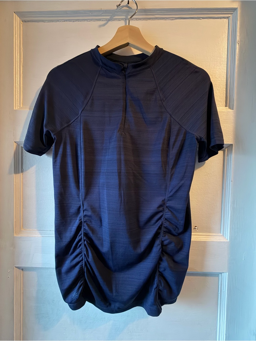 Athleta Navy Short-Sleeve Women's Rash Guard